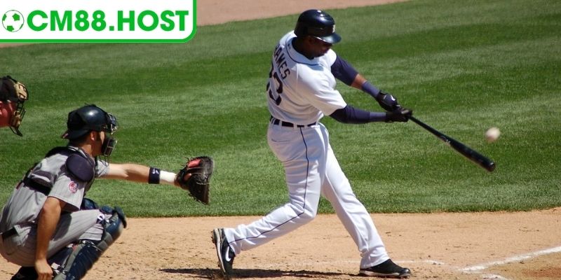 Luật Chơi Bóng Chày – Kiến Thức Giúp Soi Kèo Chuẩn 1 Luật chơi bóng chày cần khéo léo và phán đoán nhanh