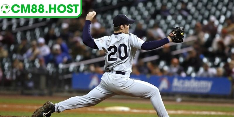 Luật Chơi Bóng Chày – Kiến Thức Giúp Soi Kèo Chuẩn 2 Người chạy thực hiện thao tác nhanh để bóng không bị bắt